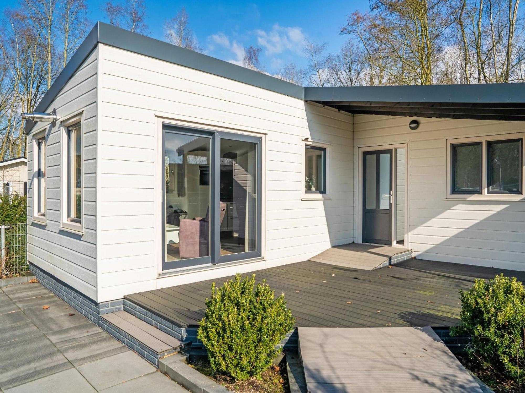 Cosy Holiday Home In Appelscha With Garden Exterior photo